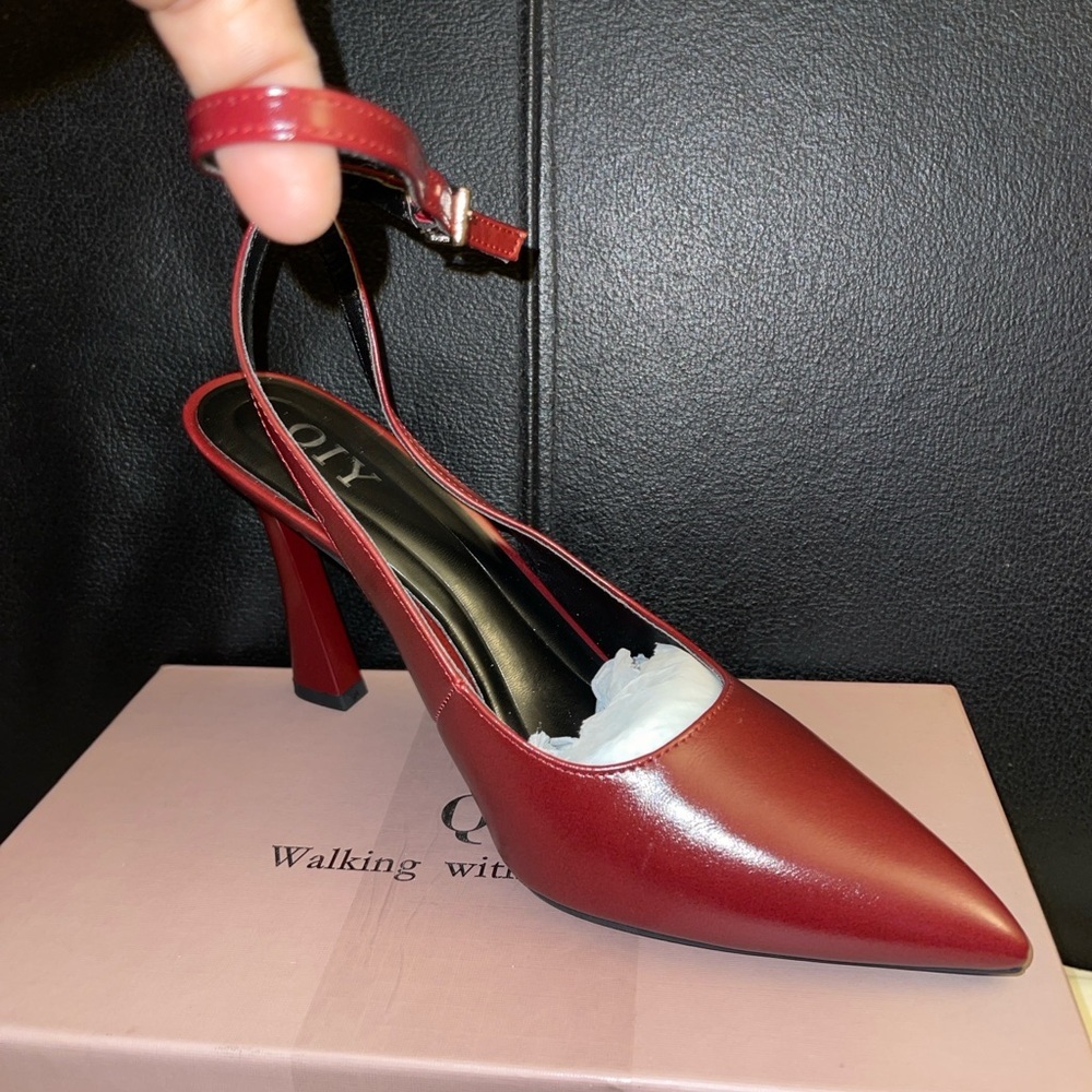 QIY Closed Toe Ankle Strap Sling Back Heel Burgundy/Wine Color Size 8.5 NWB - Picture 16 of 16